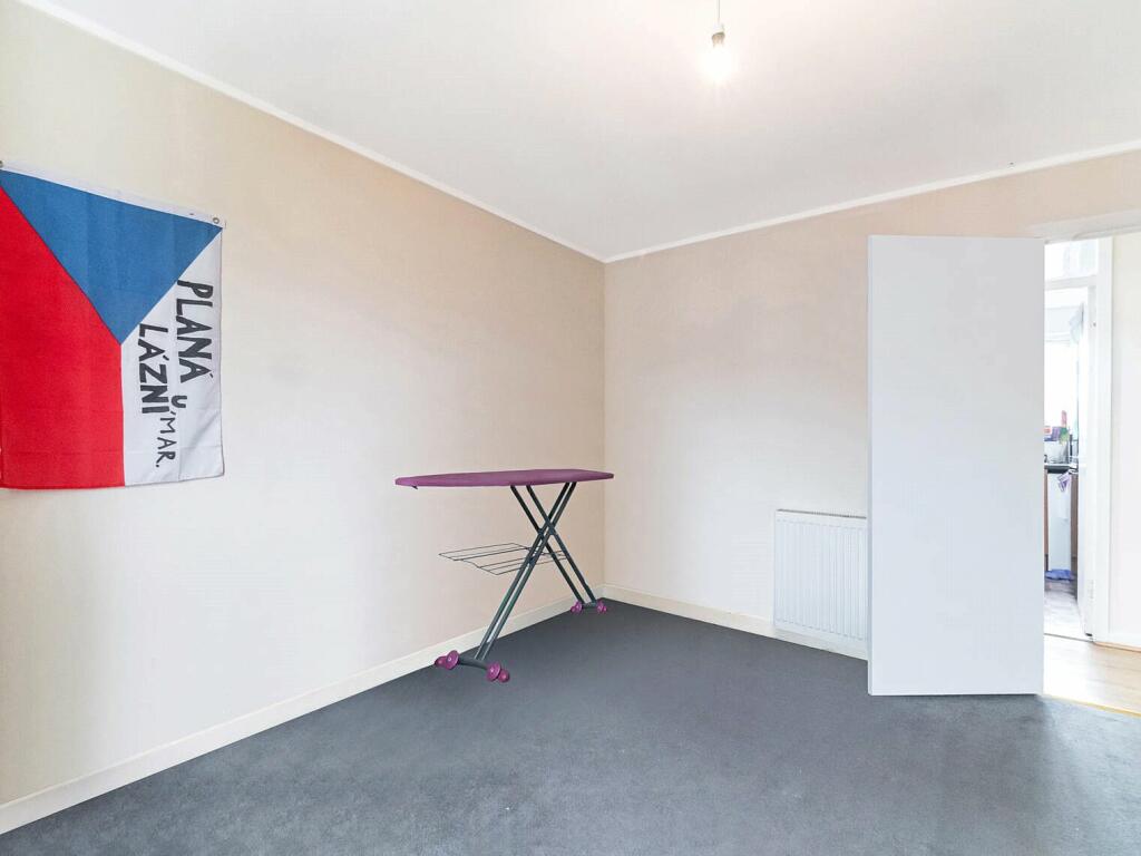 2 bed Block of Apartments
