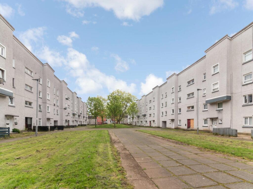 2 bed Block of Apartments