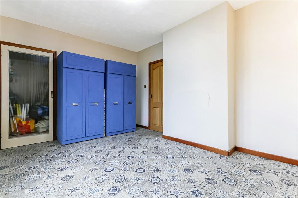 3 bed Apartment