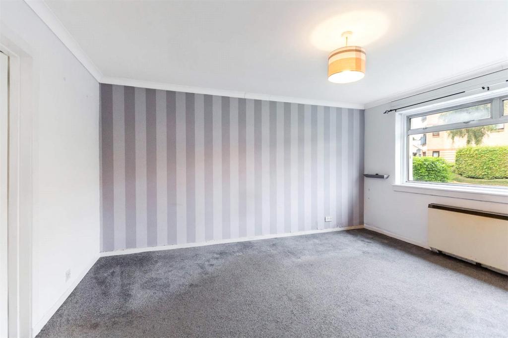 3 bed End of Terrace