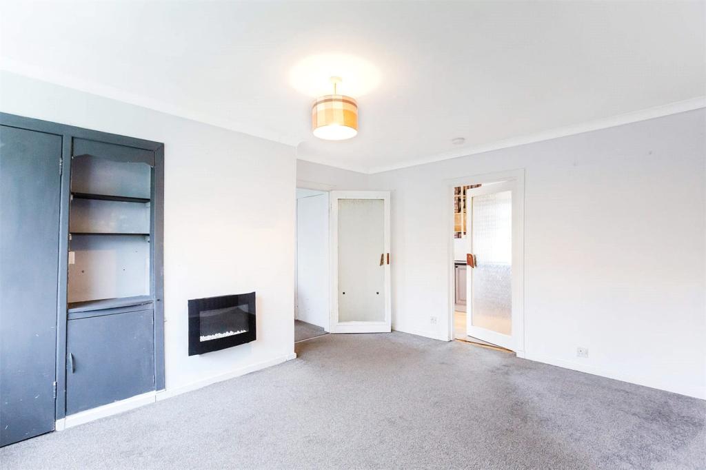 3 bed End of Terrace