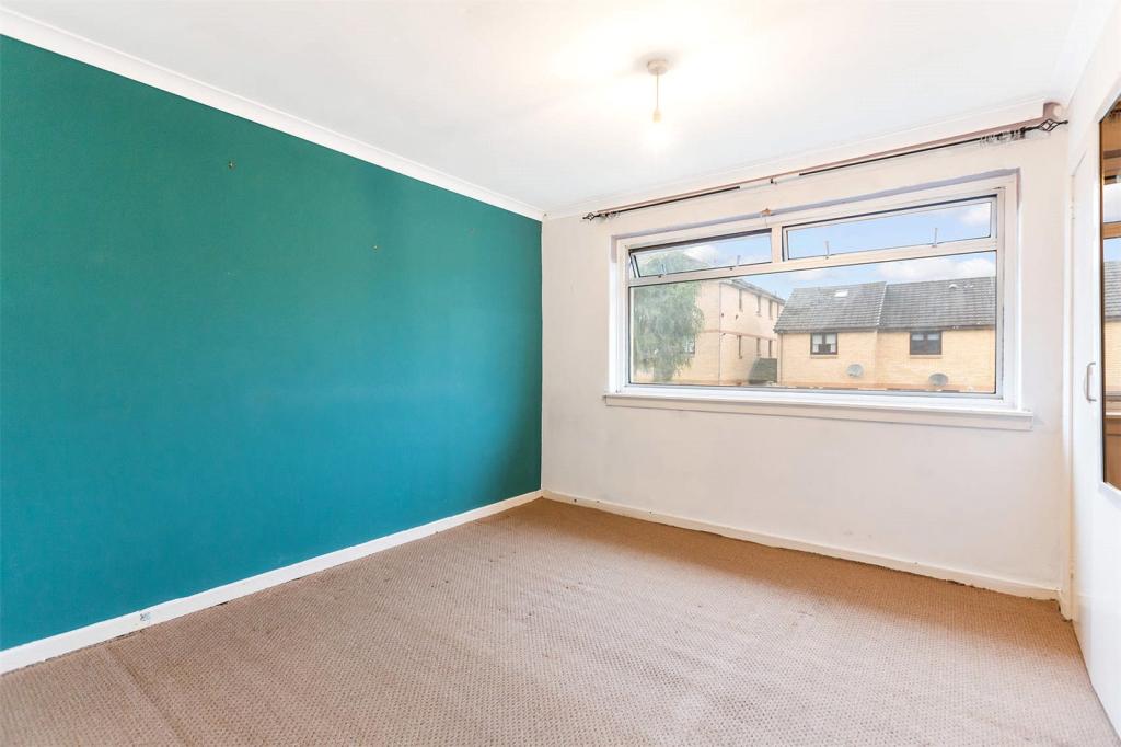 3 bed End of Terrace