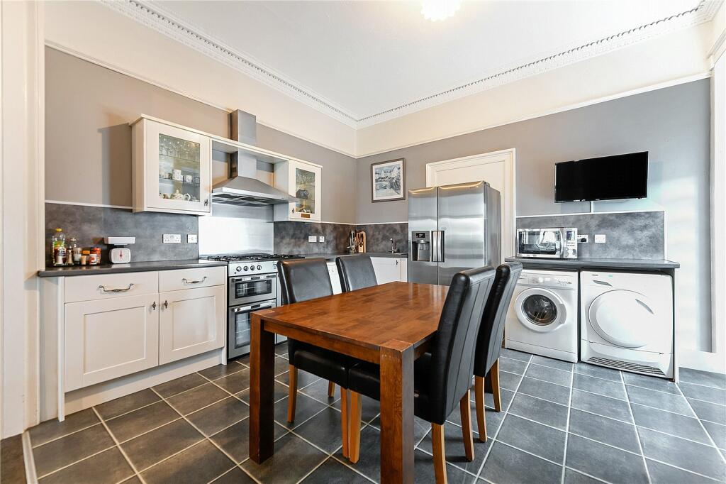 7 bed Guest House