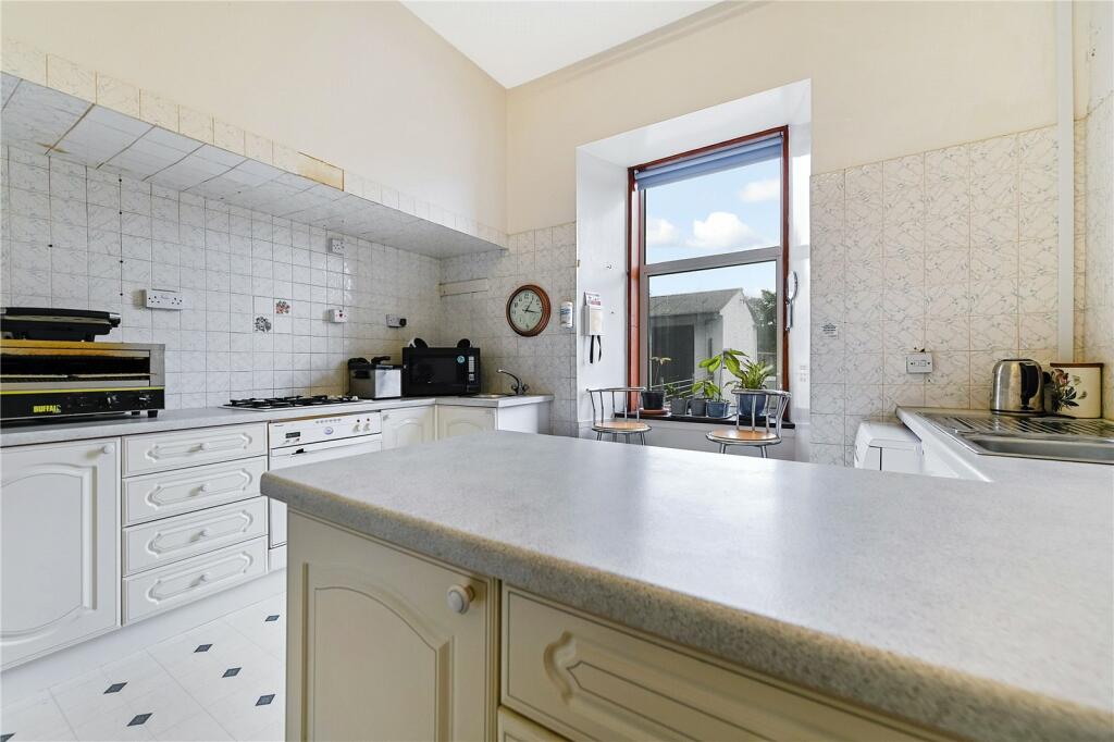 7 bed Guest House