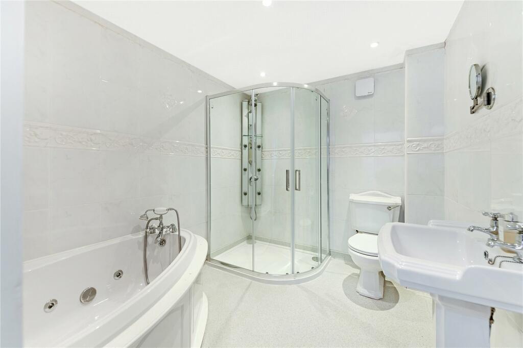 7 bed Guest House