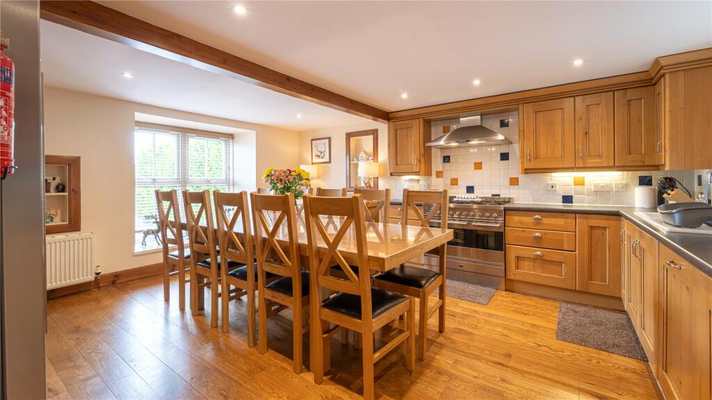 5 bed Terraced