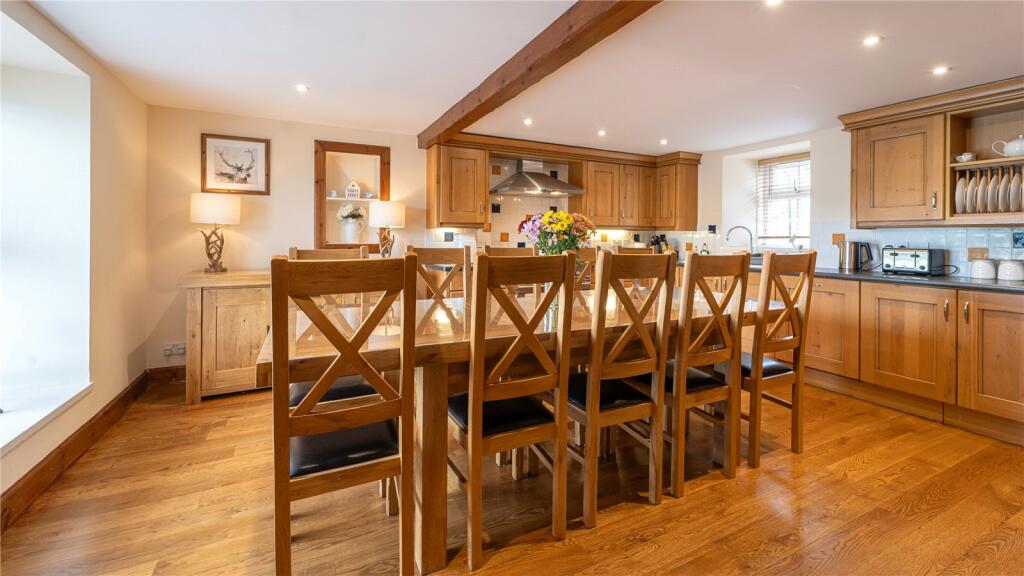 5 bed Terraced