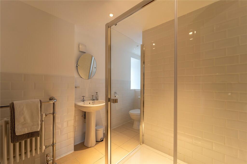 5 bed Terraced