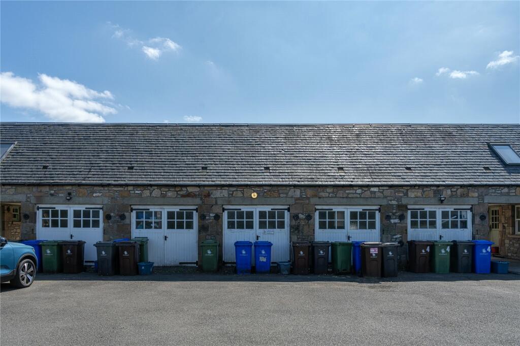 5 bed Terraced