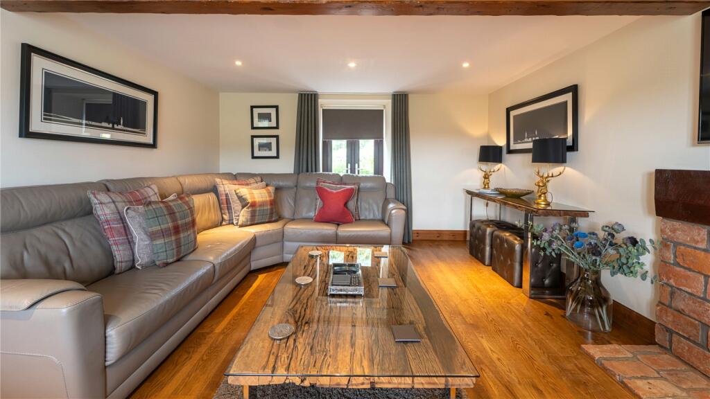 5 bed Terraced