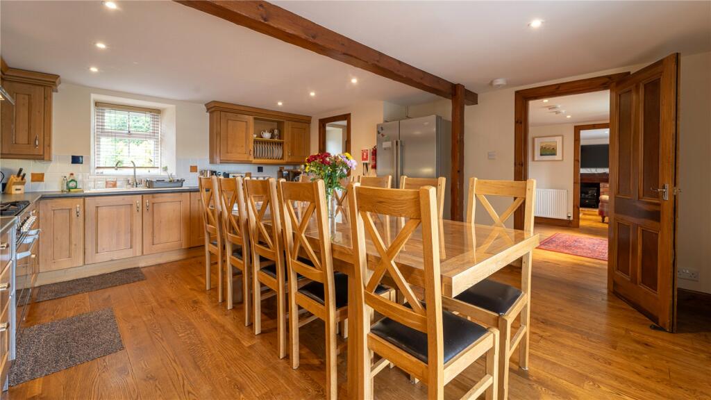 5 bed Terraced