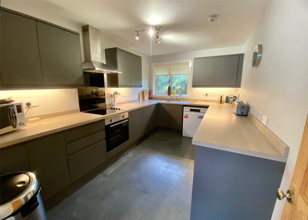 4 bed Detached Bungalow