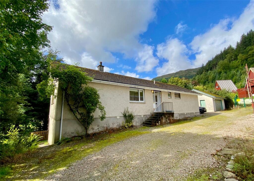 4 bed Detached Bungalow