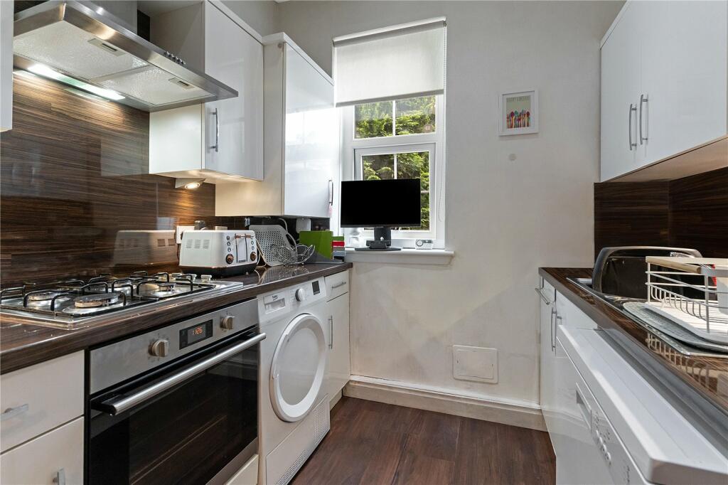 2 bed Ground Flat
