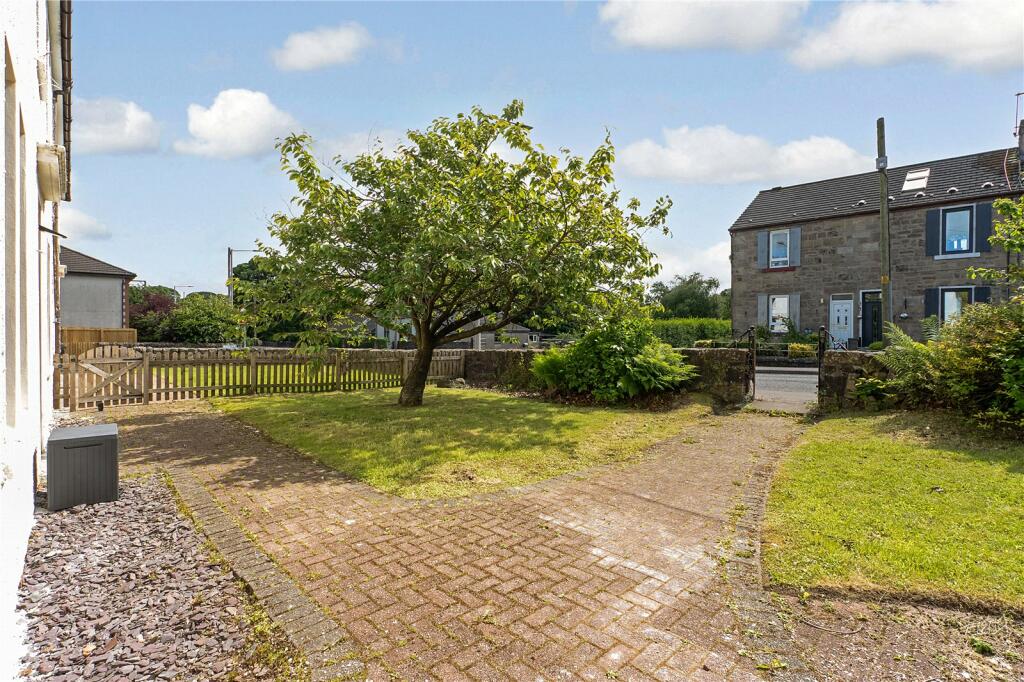 2 bed Ground Flat