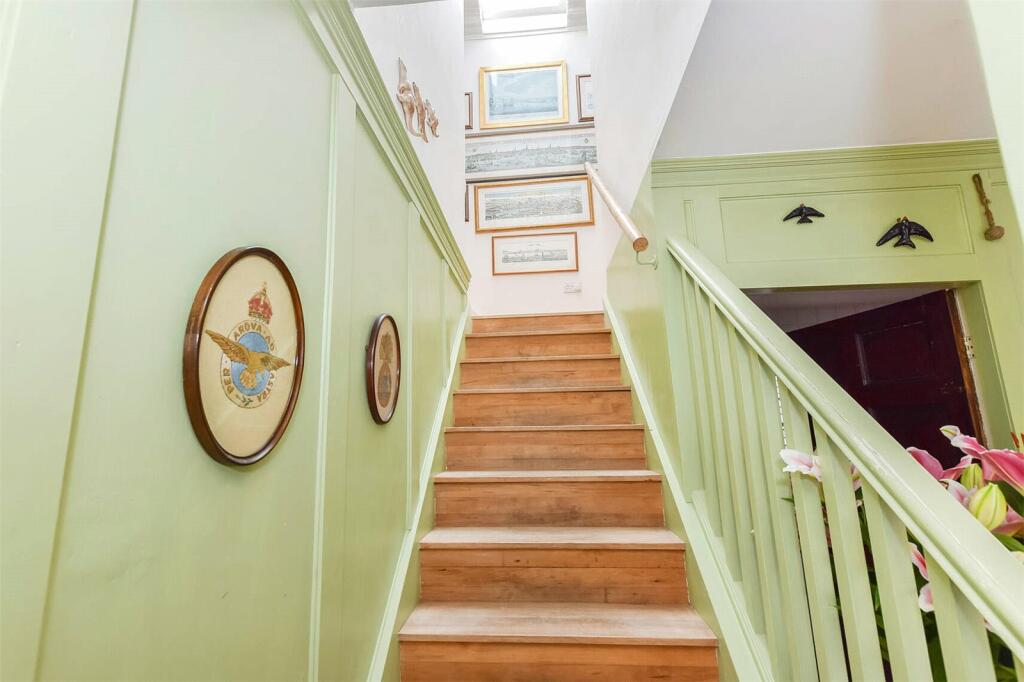 3 bed Terraced