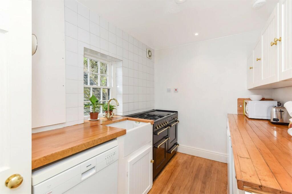 3 bed Terraced