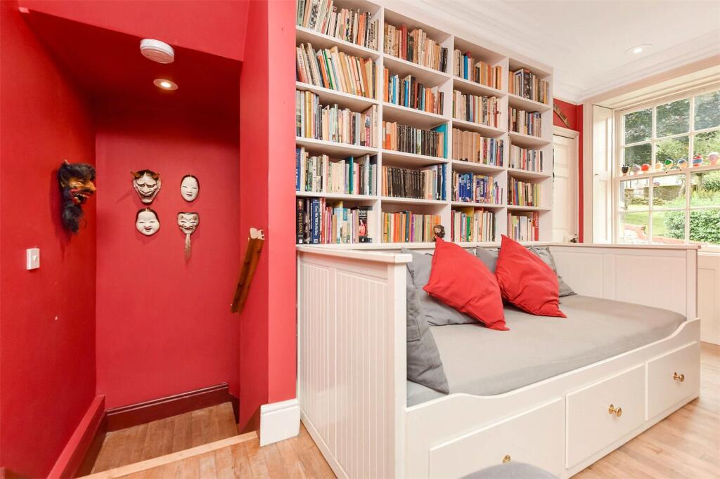 3 bed Terraced