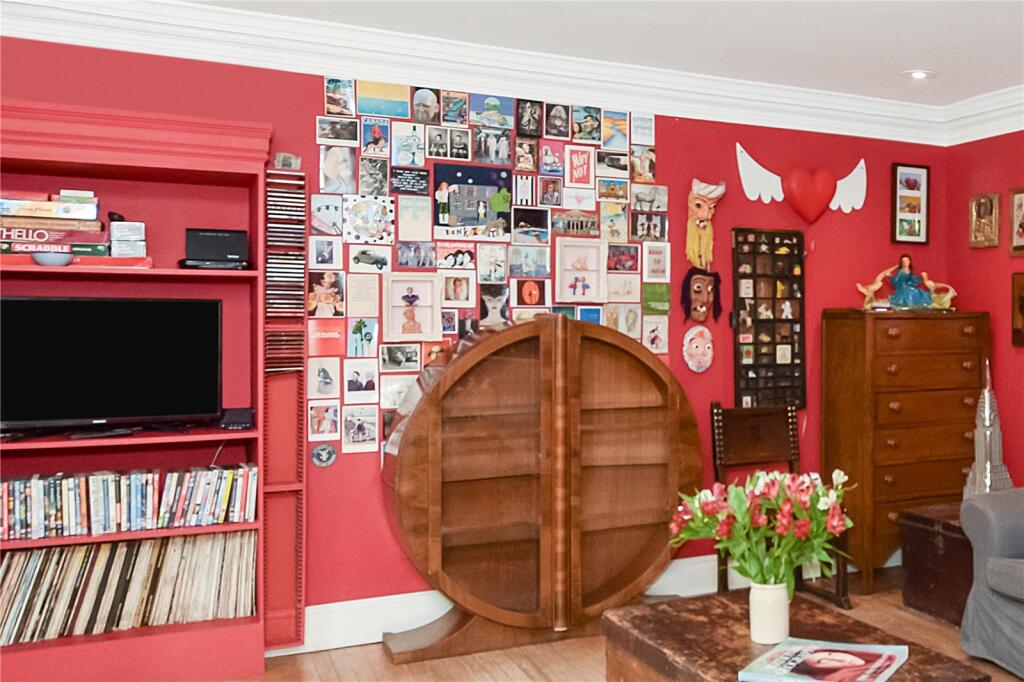 3 bed Terraced