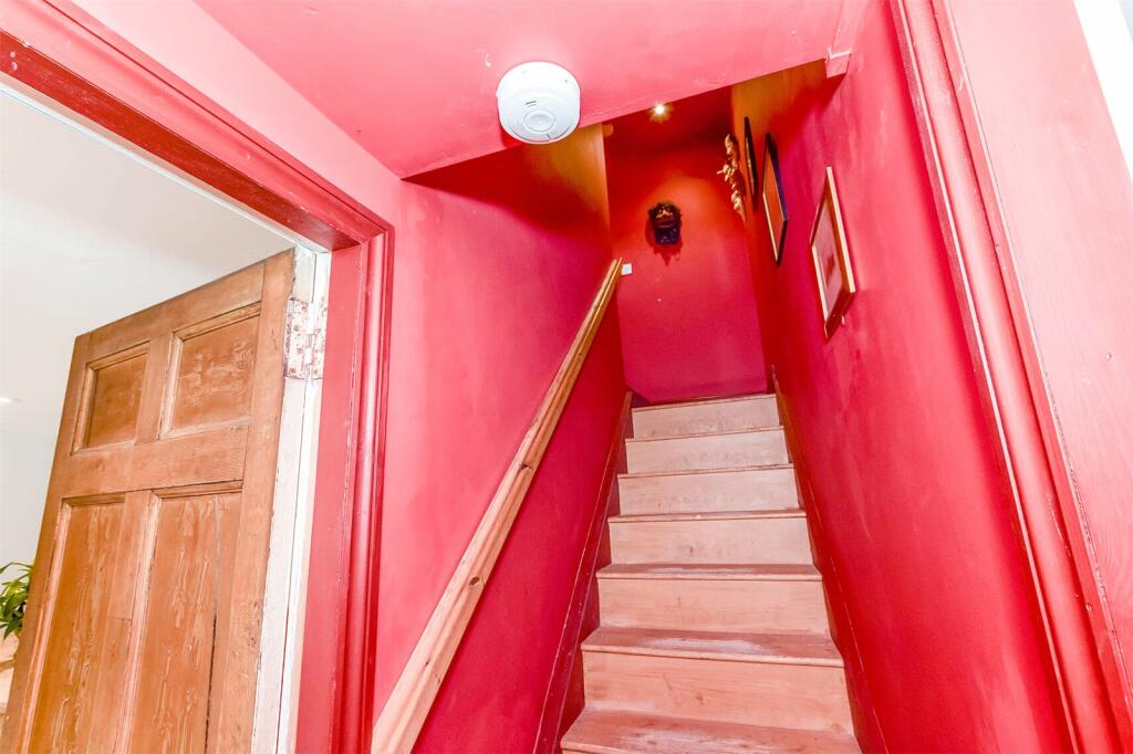 3 bed Terraced