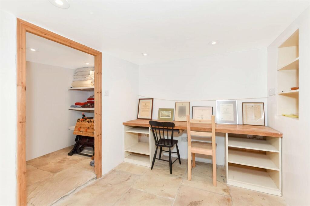 3 bed Terraced