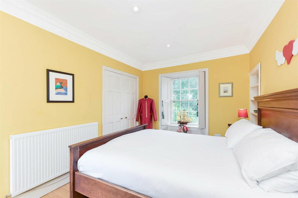 3 bed Terraced