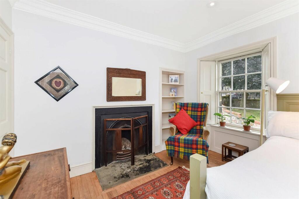 3 bed Terraced