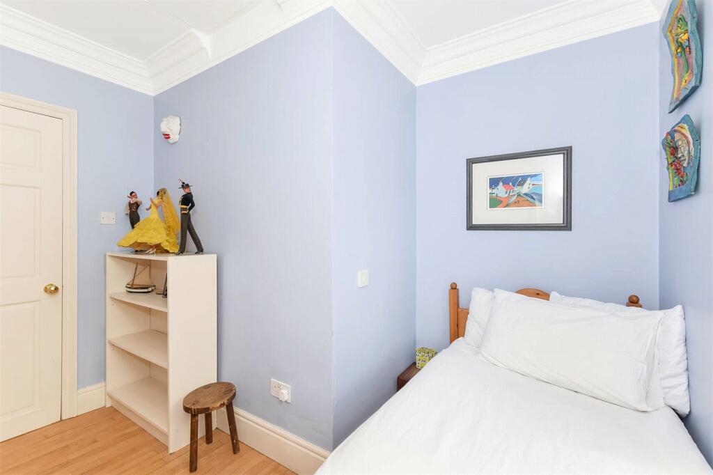 3 bed Terraced