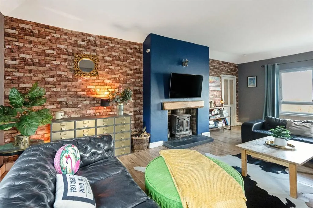 3 bed Apartment