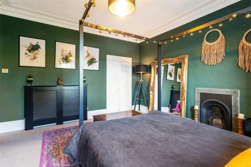 3 bed Apartment
