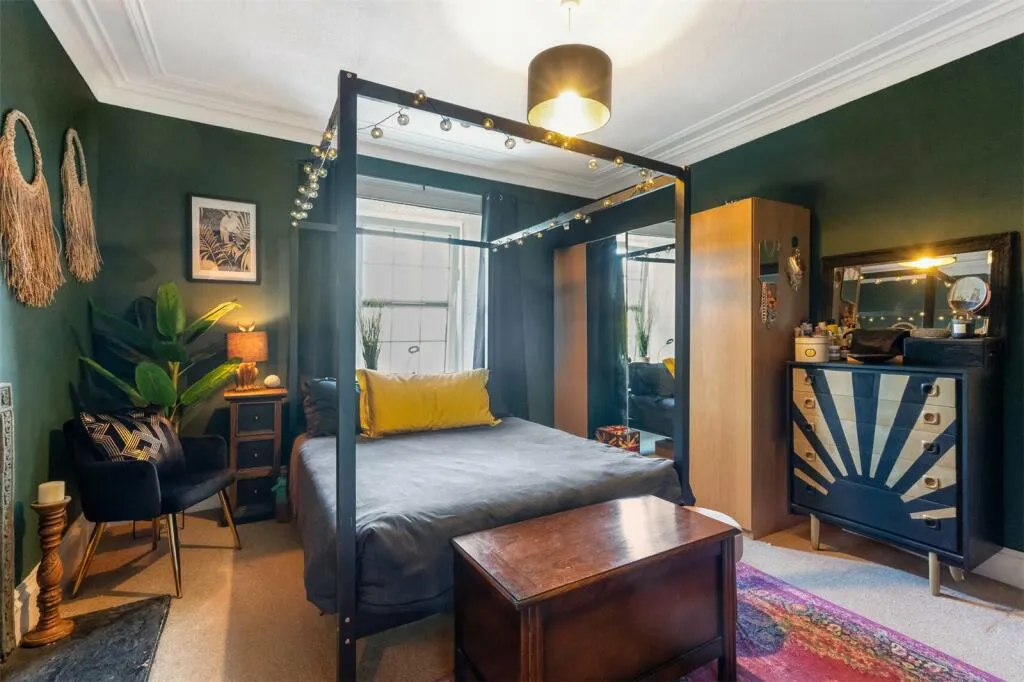 3 bed Apartment