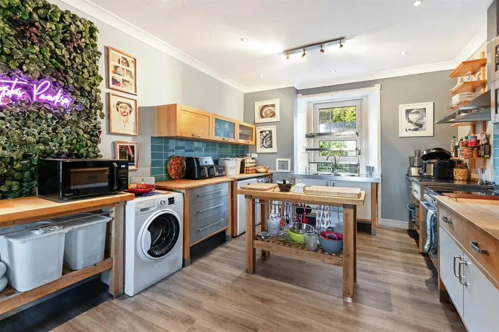 3 bed Apartment