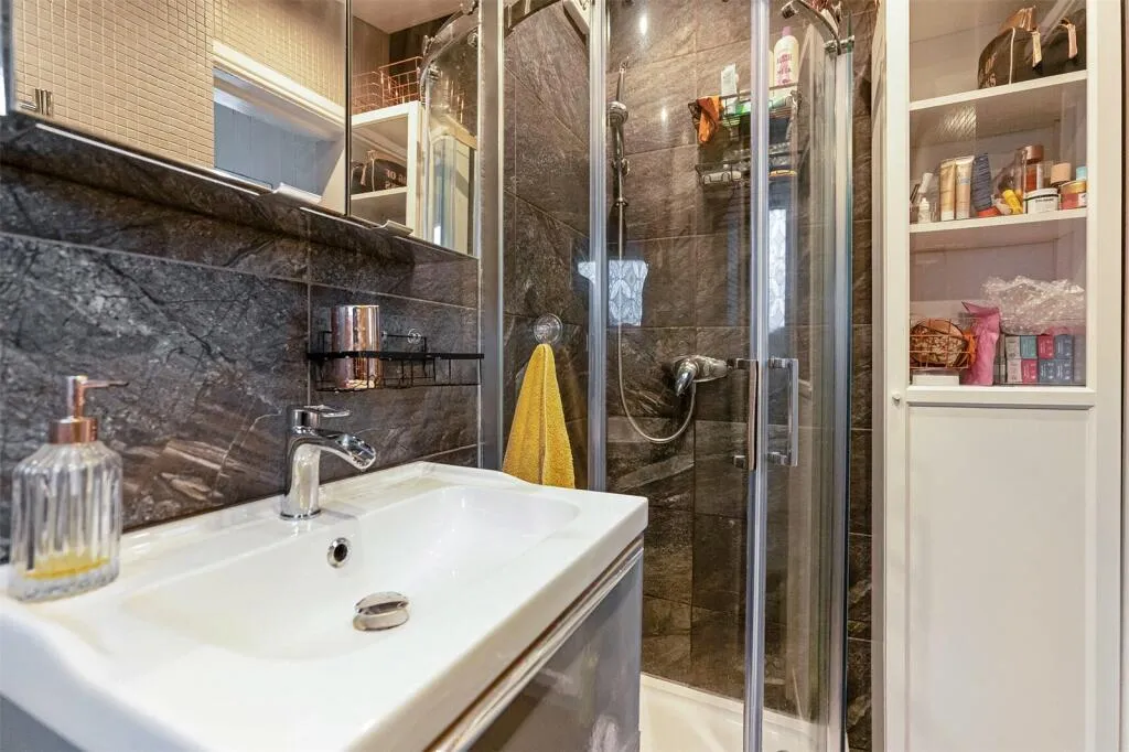 3 bed Apartment