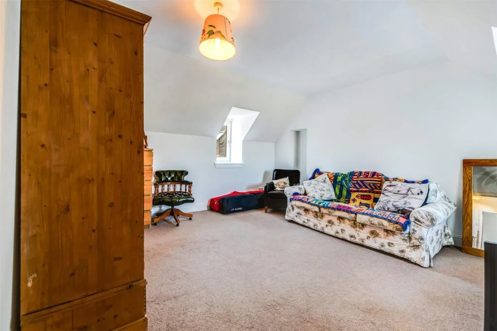 3 bed Semi-Detached