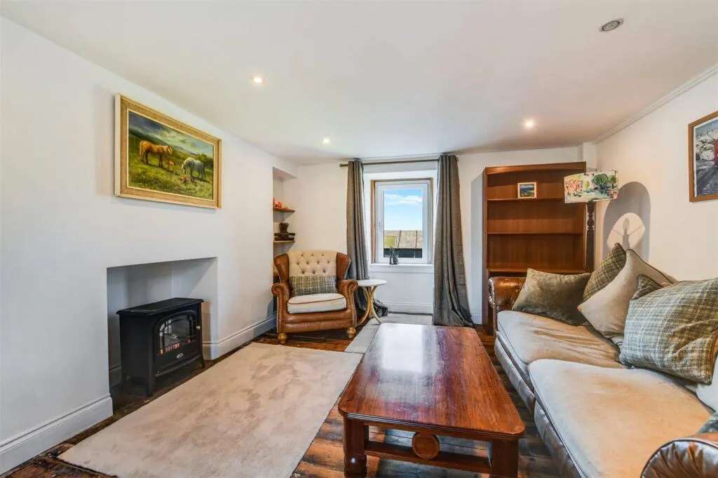 3 bed Semi-Detached