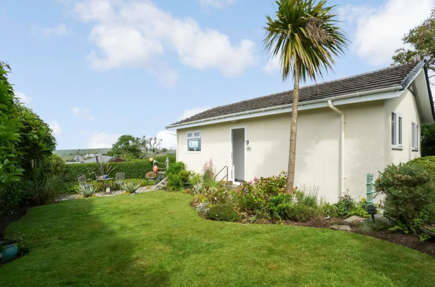 2 bed Detached Bungalow