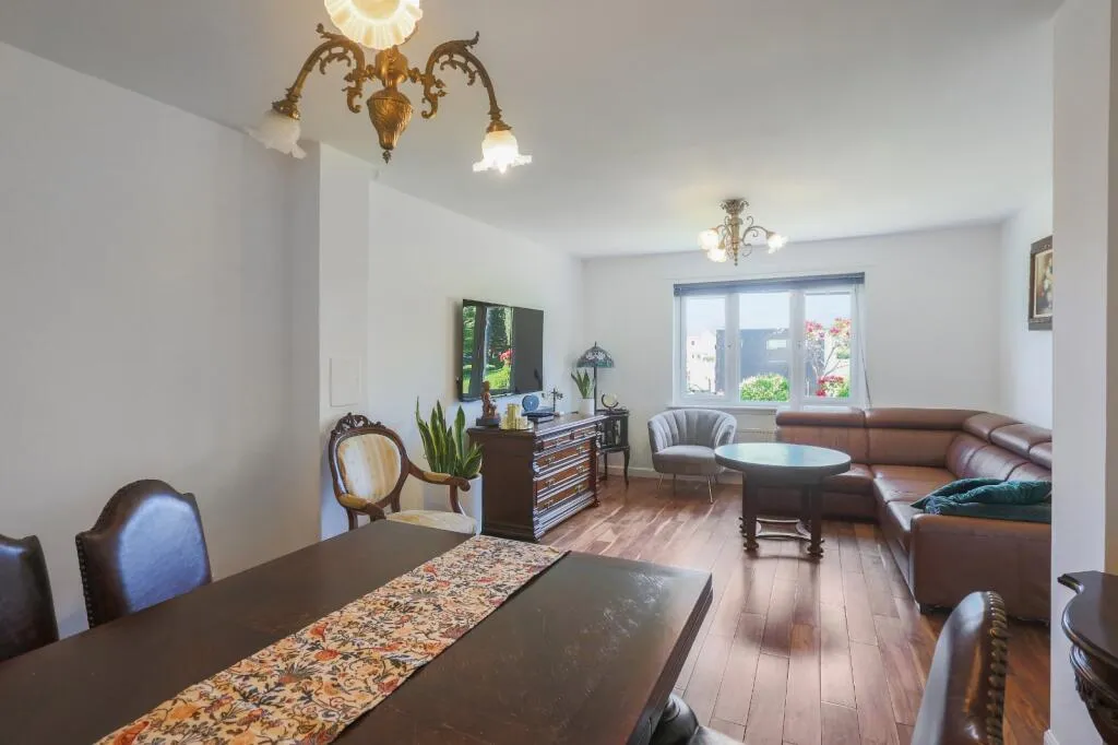 4 bed Detached