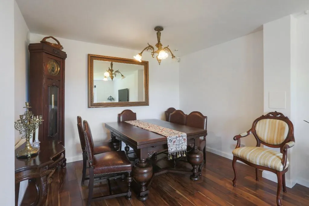 4 bed Detached