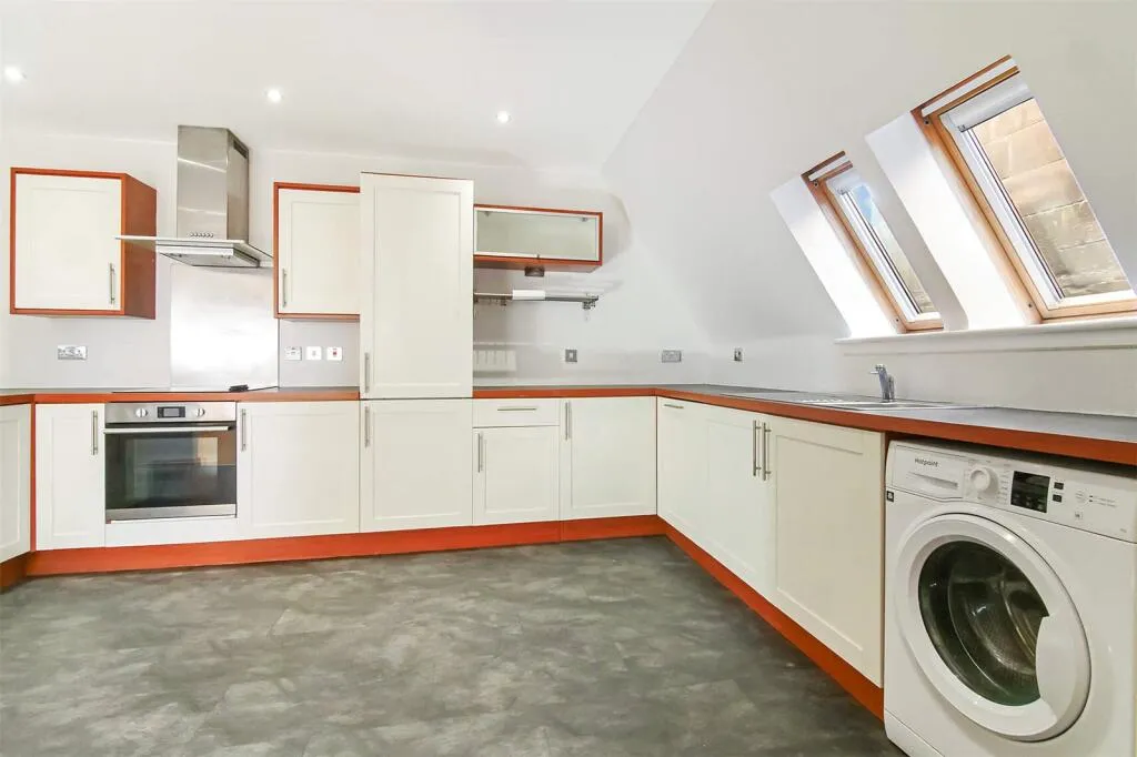 4 bed Block of Apartments
