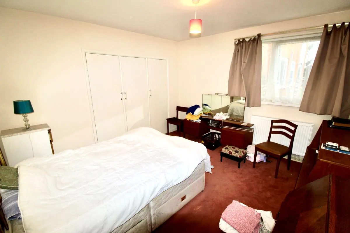 Flaxley Close, Flaxley Road, Birmingham, West Midlands, B33 9HE - The free online property sales service.