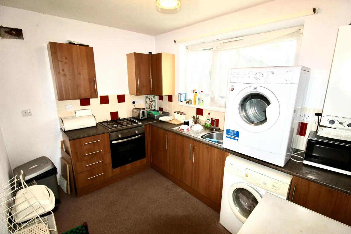 Flaxley Close, Flaxley Road, Birmingham, West Midlands, B33 9HE - The free online property sales service.
