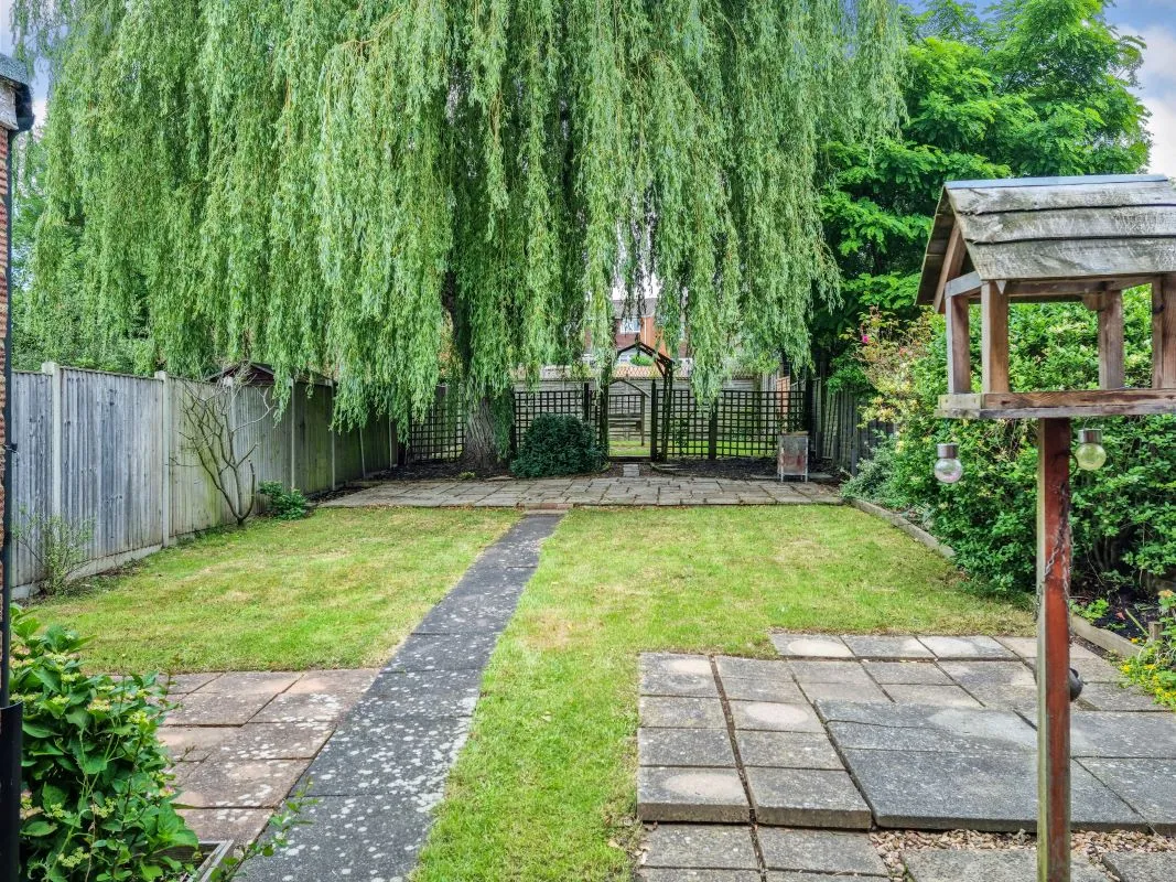 Cabell Road, Guildford, Surrey, GU2 8JQ - The free online property sales service.