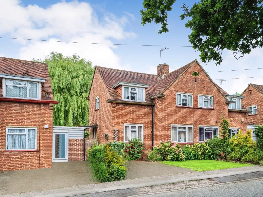 Cabell Road, Guildford, Surrey, GU2 8JQ - The free online property sales service.