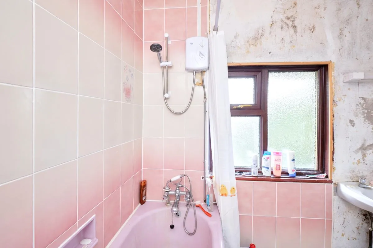 Rollason Road, Birmingham, West Midlands, B24 9BH - The free online property sales service.