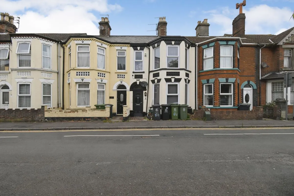 Anson Road, Great Yarmouth, Norfolk, NR31 0EG - The free online property sales service.