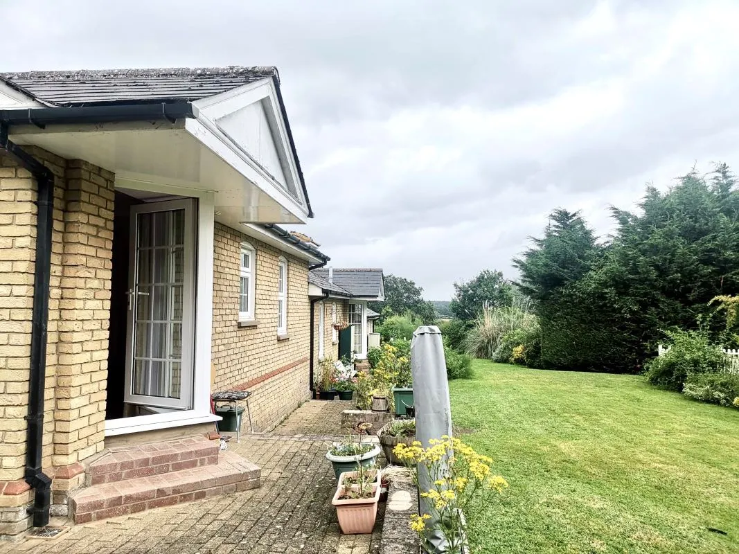 Station Road, Earls Colne, Colchester, Essex, CO6 2NZ - The free online property sales service.