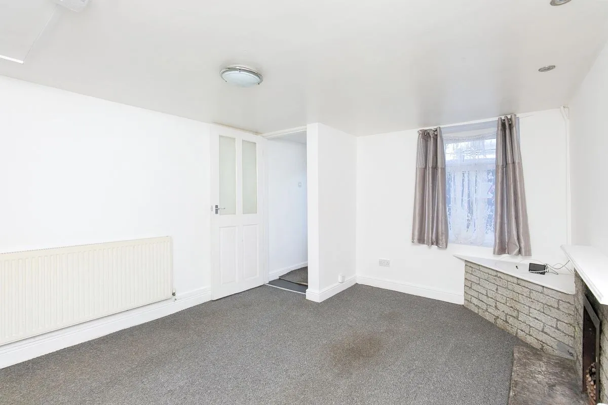 Machine Street, Amlwch, Gwynedd, LL68 9HA - The free online property sales service.