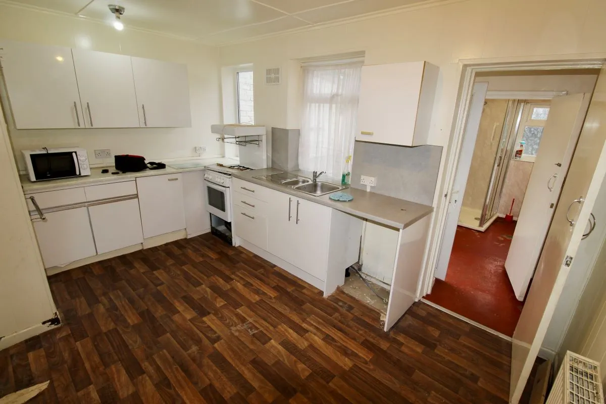 June Avenue, Blackpool, Lancashire, FY4 4LQ - The free online property sales service.