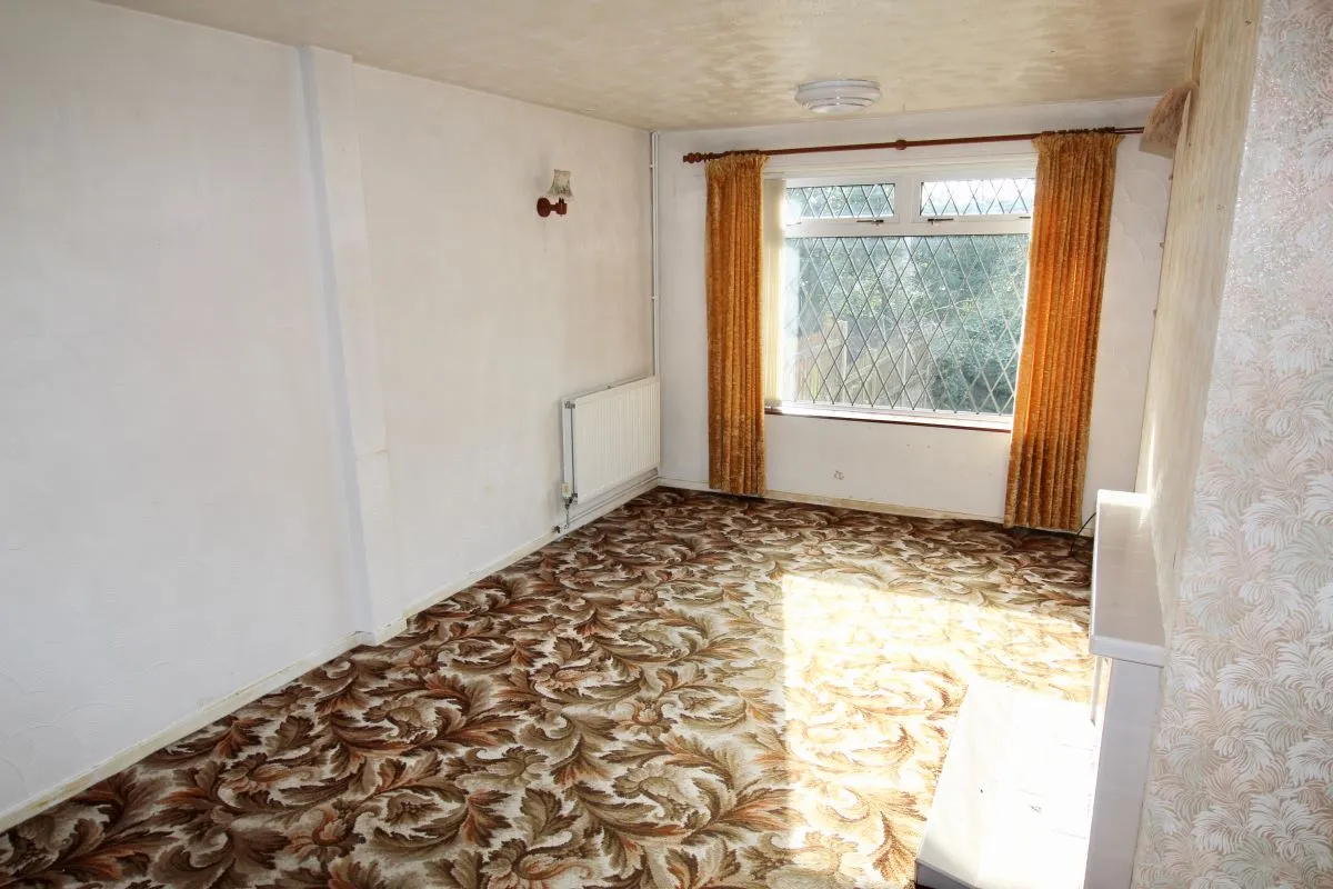 Whitehall Avenue, Kidsgrove, Stoke-on-Trent, Staffordshire, ST7 1EP - The free online property sales service.