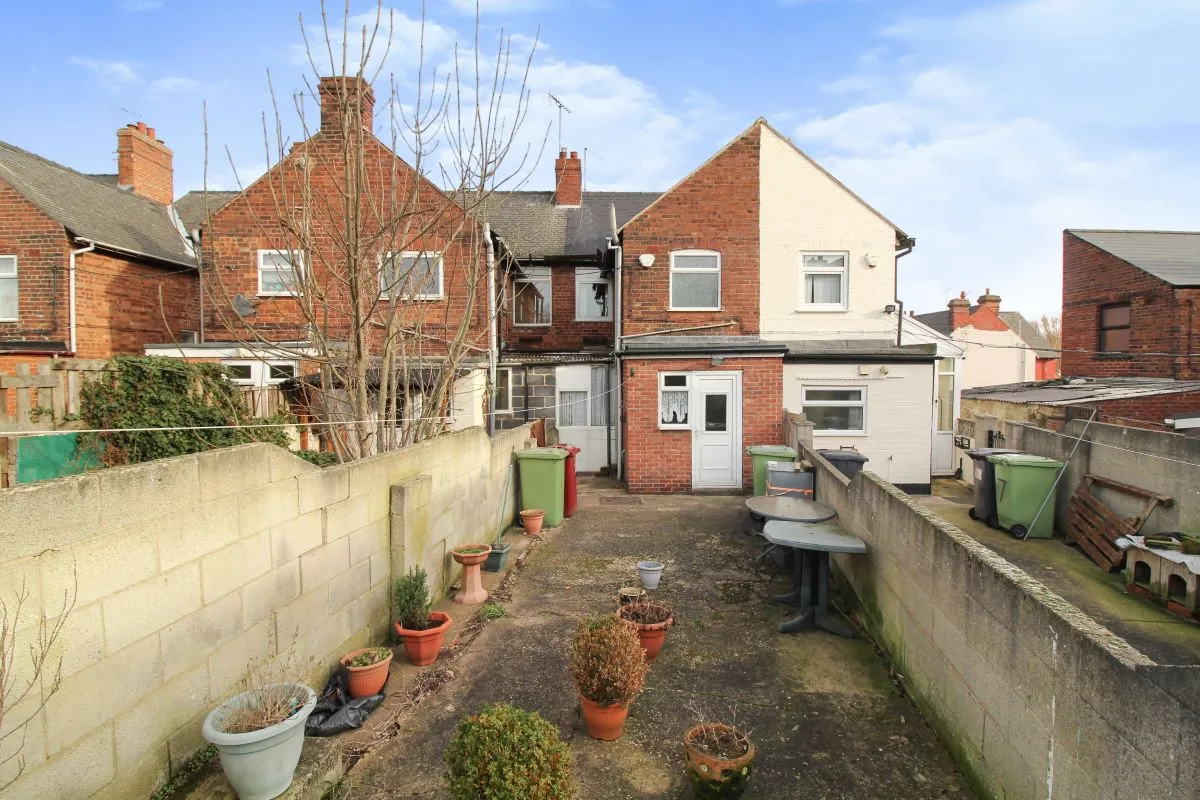 John Street, Creswell, Worksop, Nottinghamshire, S80 4DF - The free online property sales service.